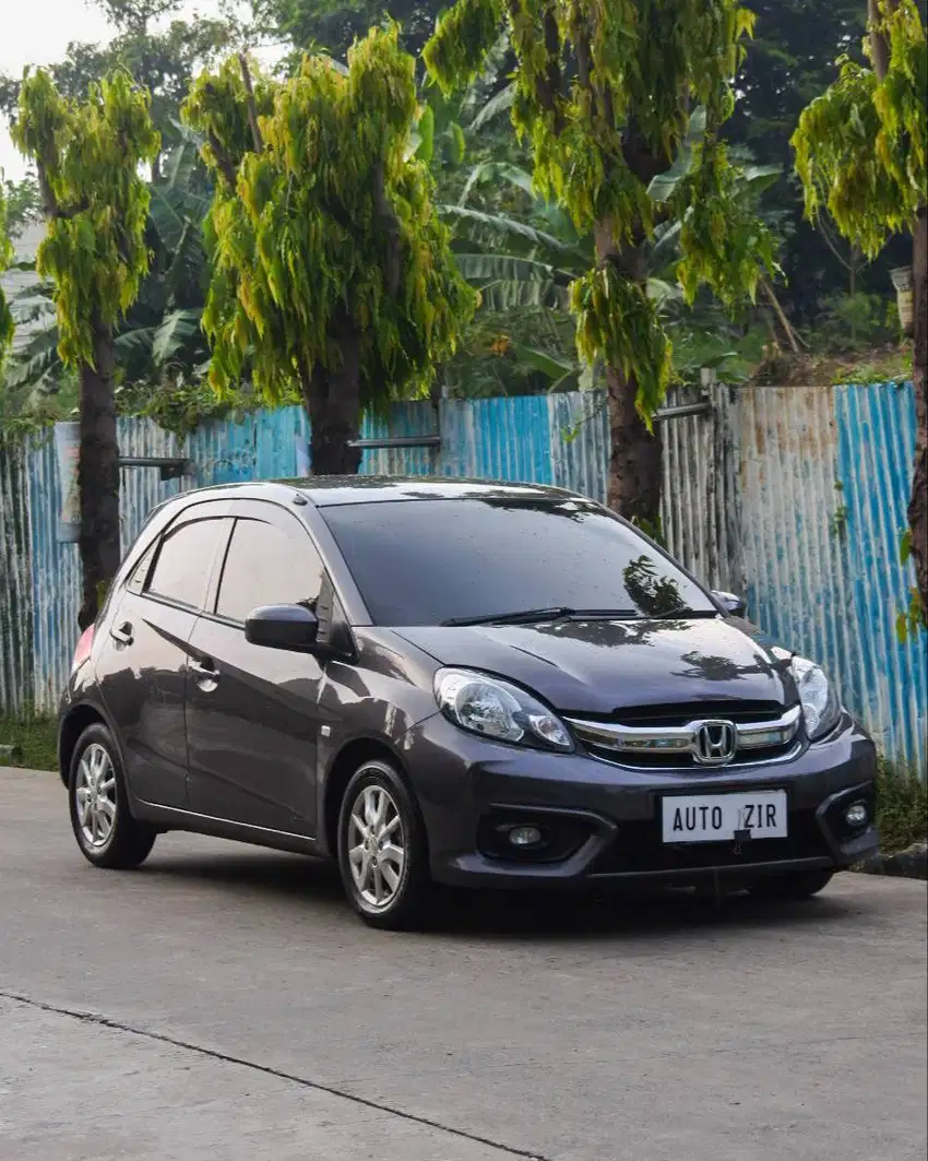 Honda Brio E AT