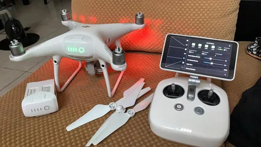 DJI Phantom 4 Pro Plus  …Nego  halus coD  Gan