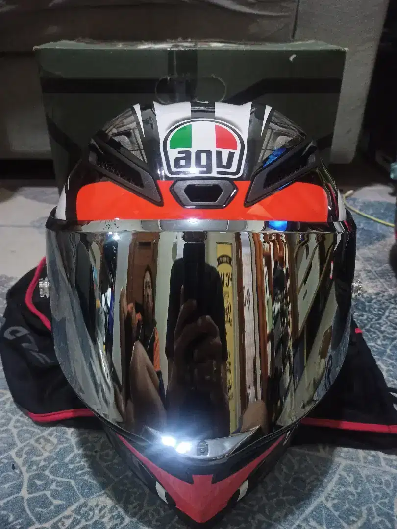 Helm AGV Bekas rasa baru