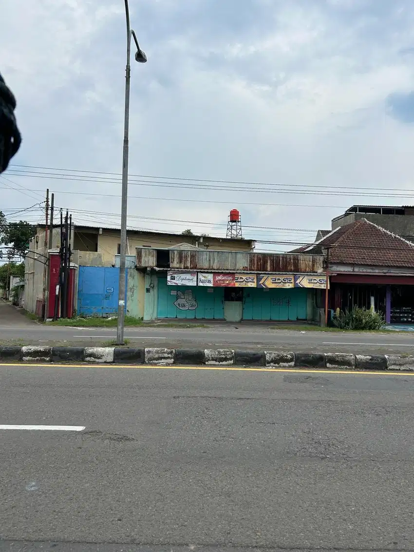 Dijual Tempat usaha strategis di Solo