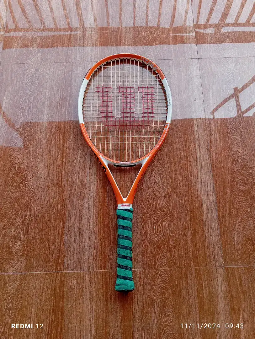 Raket tenis wilson ncode