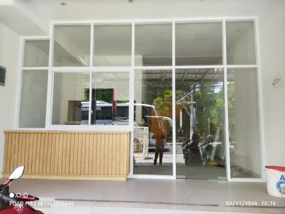 Jasa aluminium dan kaca
