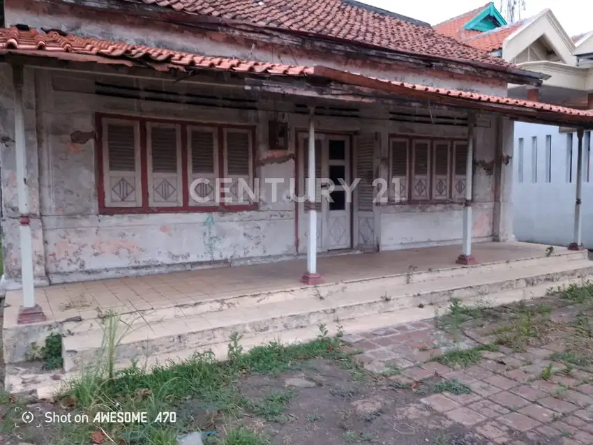 Rumah Tua Hitung Tanah Depan Jalan Pantura Tegal Bebas Banjir