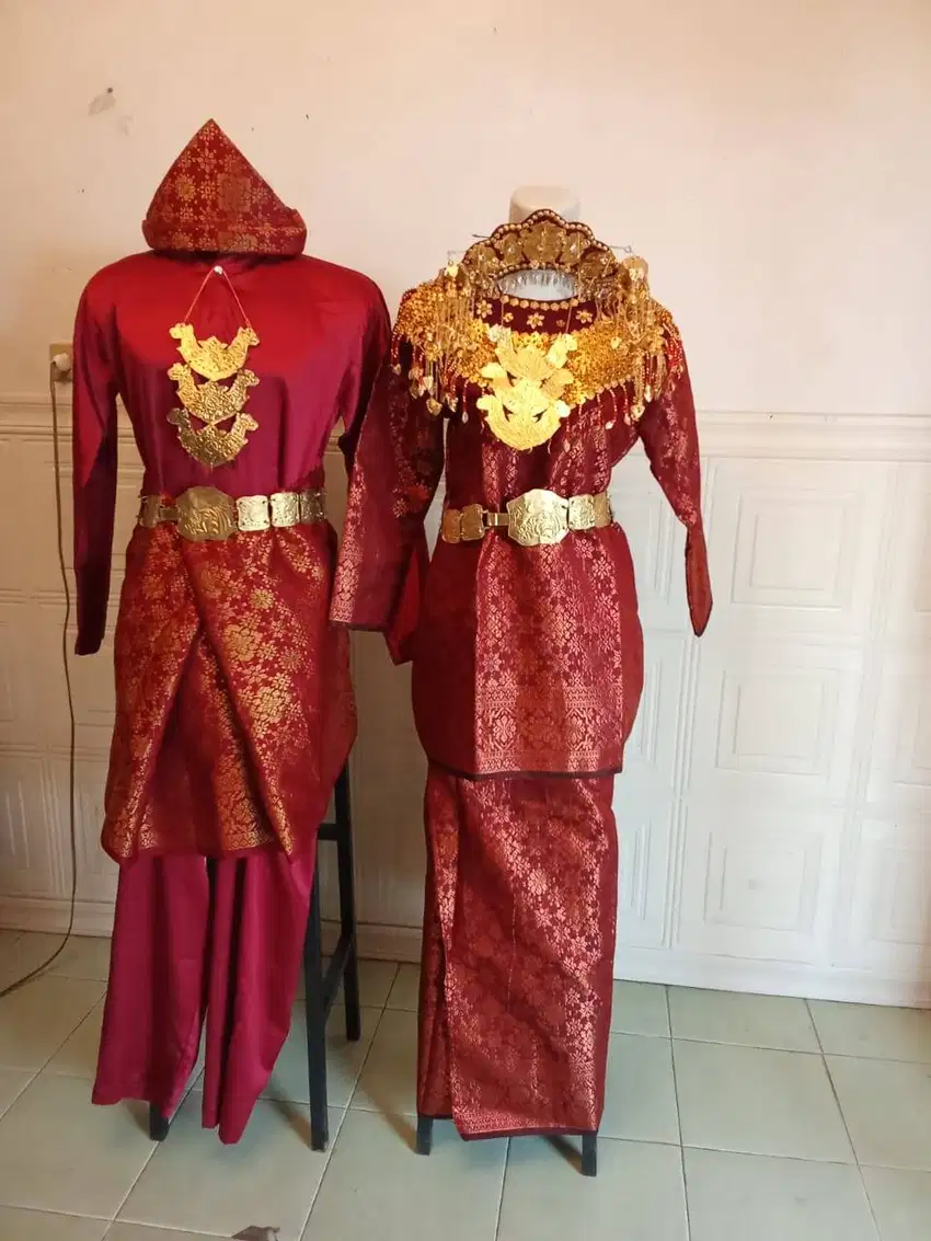 Sewa Kebaya dan Baju adat Indonesia