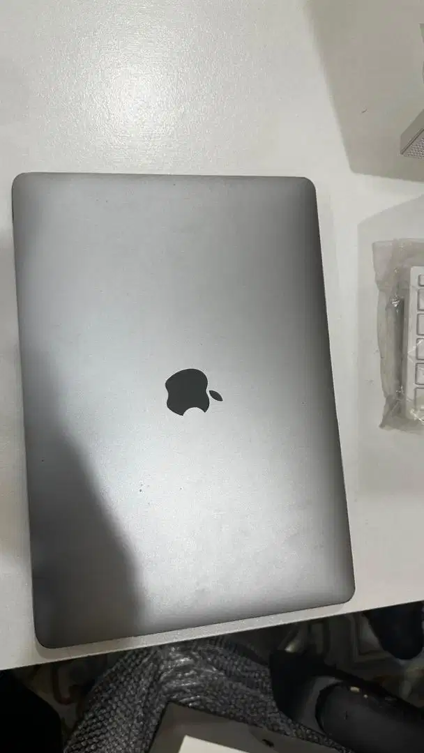 Macbook pro 13inc 256GB M2