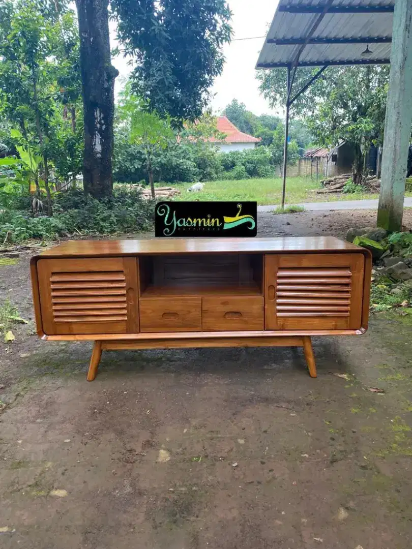Bufet jati retro