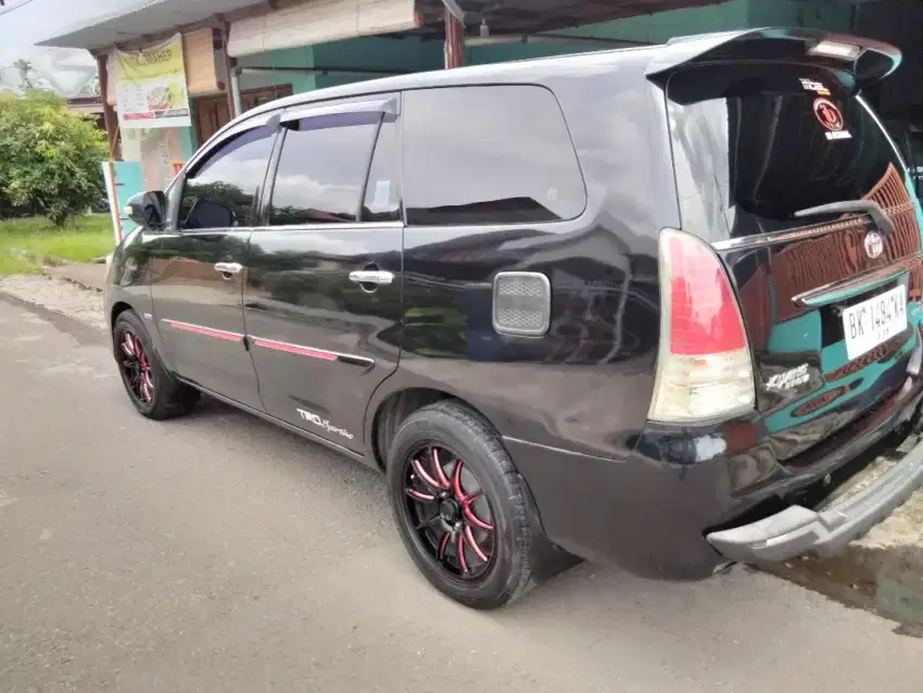 Dijual Toyota Innova G.2.0 MT 2010 Hitam