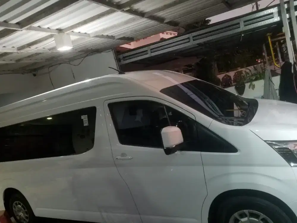 Stiker mobil/wrapping car putih glossy