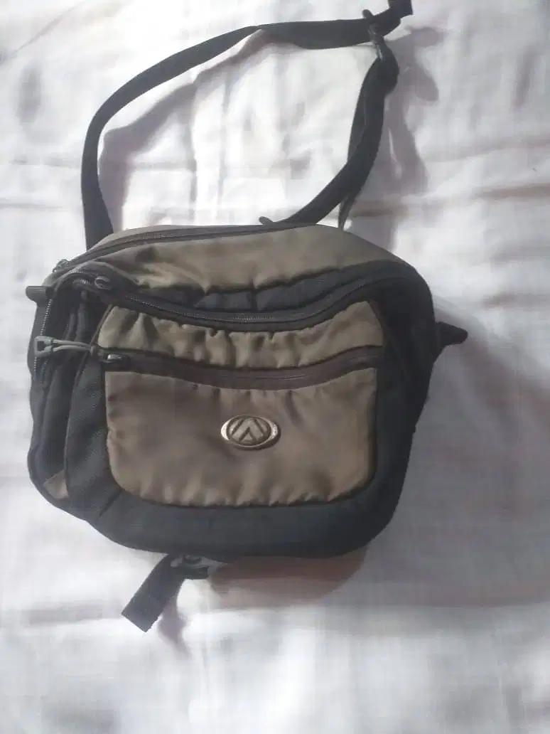 Tas Pinggang Eiger edisi Lama/Jadul Ori