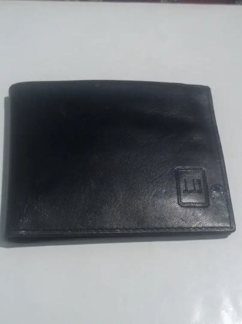 Dompet Merek :  dunhill