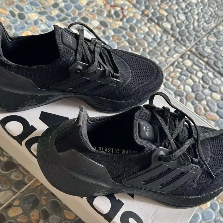 (Jual Cepat) Premium Running Shoes Adidas Ultraboost 1.0W