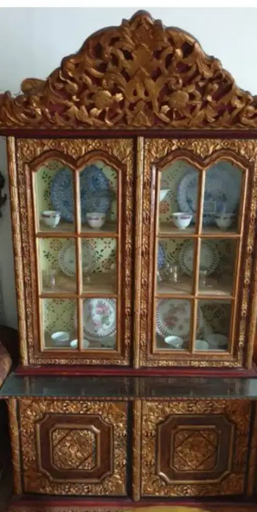 Lemari Rek khas Palembang, antik, bahan kayu jati tua, kondisi bagus