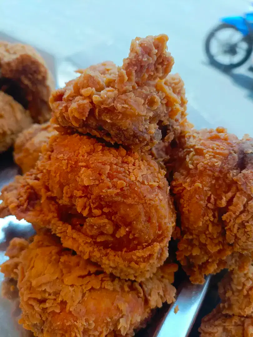 Dkriuk Fried Chicken bisa diantar dan menerima pesanan