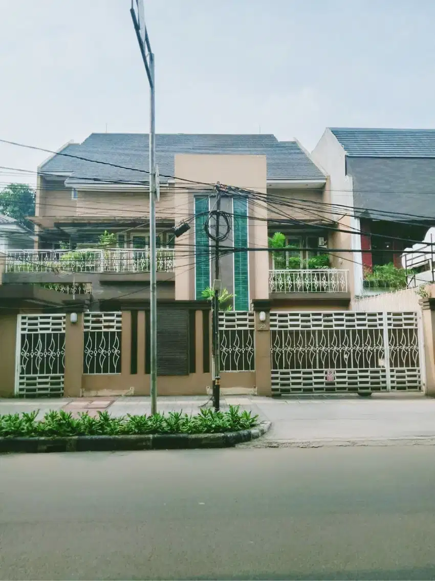 Rumah Bagus Di Jl Kyai Maja Mayestik Kebayoran Baru Jakarta Selatan