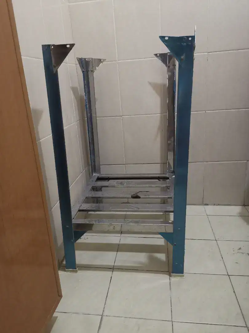 Rangka meja sink tempat cuci