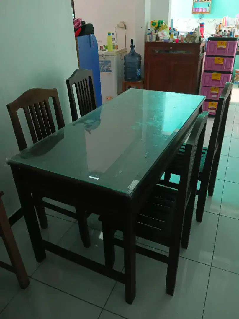 Meja kursi makan kayu