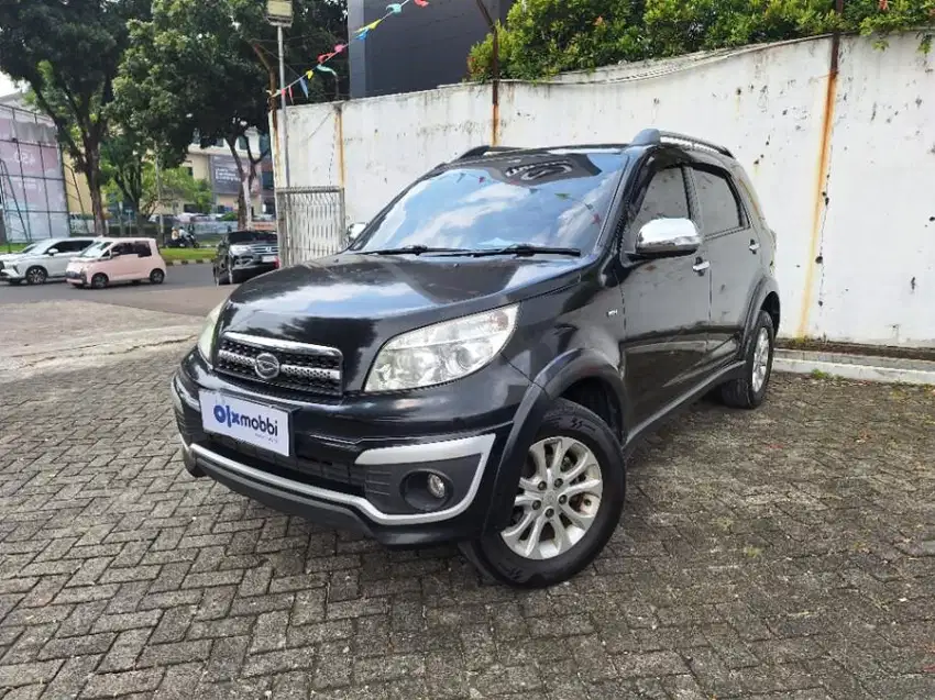 Daihatsu Terios 1.5 TX Bensin-MT 2013 Hitam /