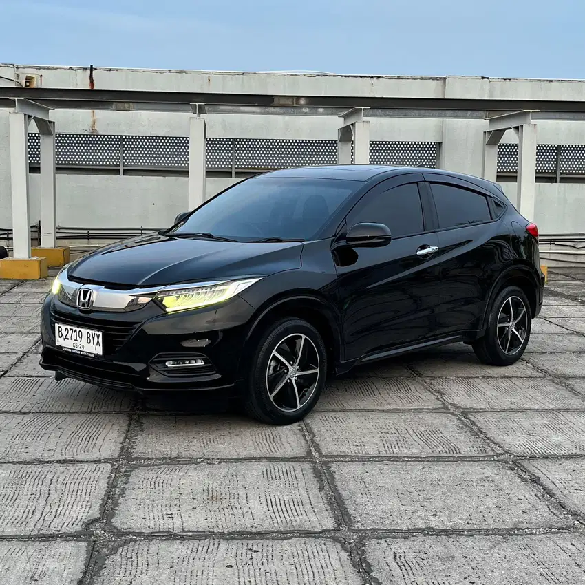 TDP 5 JUTA! HONDA HRV HR-V 1.8 PRESTIGE MATIC 2018 / 2019 mdl 2020