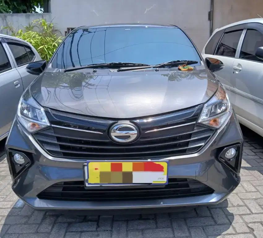 Daihatsu Sigra R ' 2024 Abu - Abu Metalik A/T