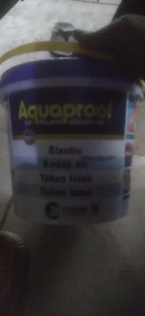 Cat aquaproof 4 kg warna abu abu