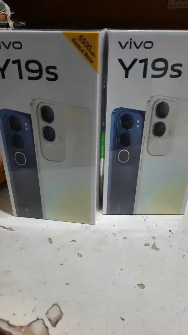 VIVO Y19S 6/128 BARU