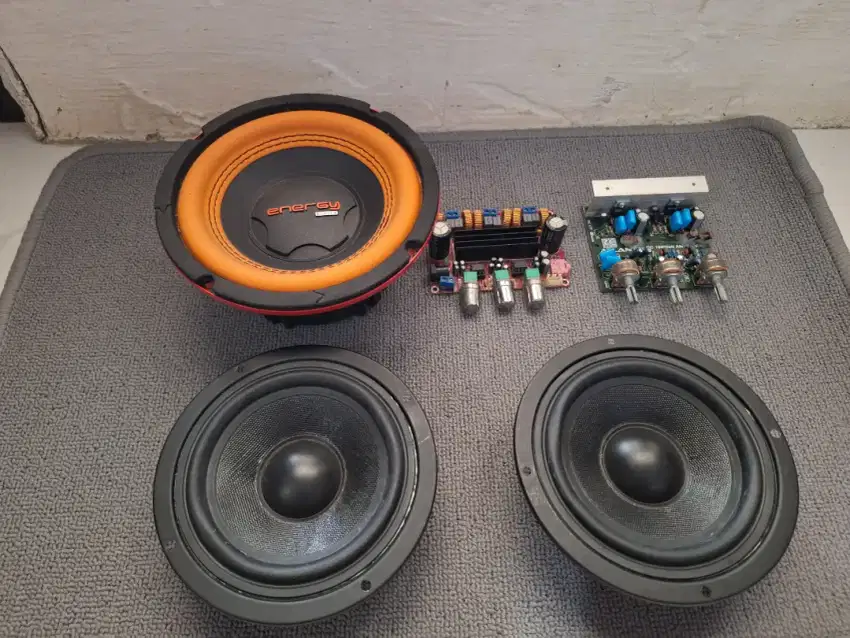 Paket sound system speaker dan amplifire