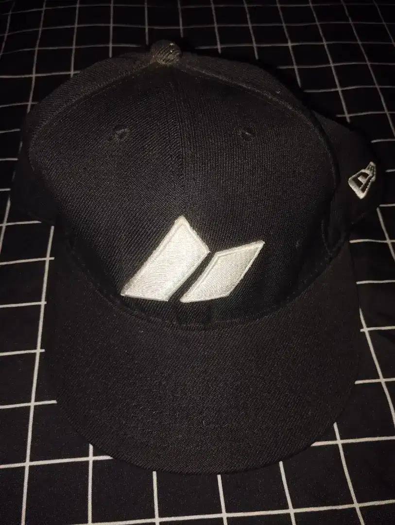 Topi Macbeth hitam