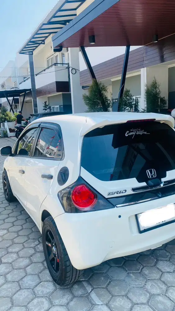 Honda Brio 2012 Putih Murah