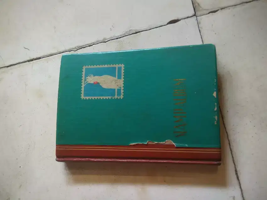 Buku album perangko bekas