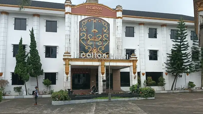 Dijual Murah Hotel Bintang 3 di Sukabumi Jawa Barat