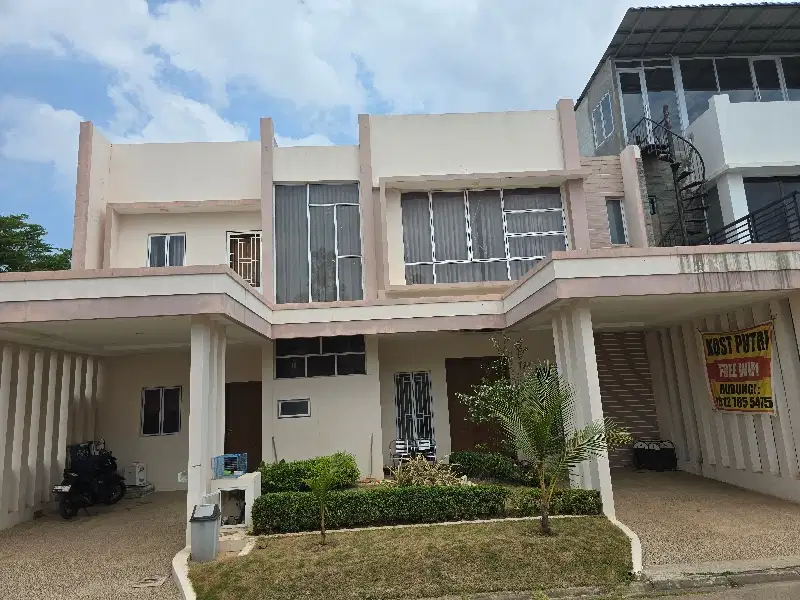 Rumah Mewah di sewa di Pasir Putih Ocarina