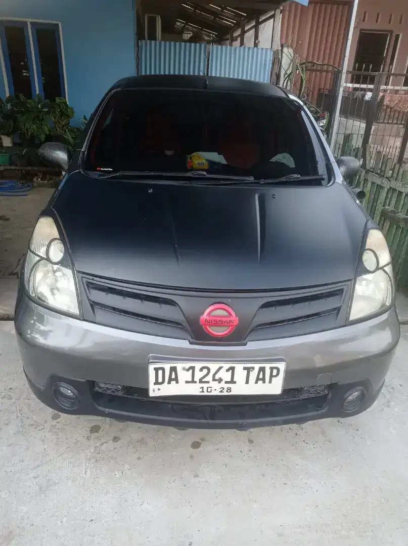 Nissan grand livina manual