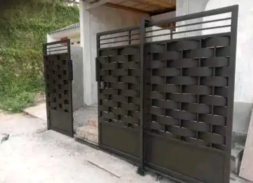 Pintu garasi moderen terbaru// bahan galvaniss