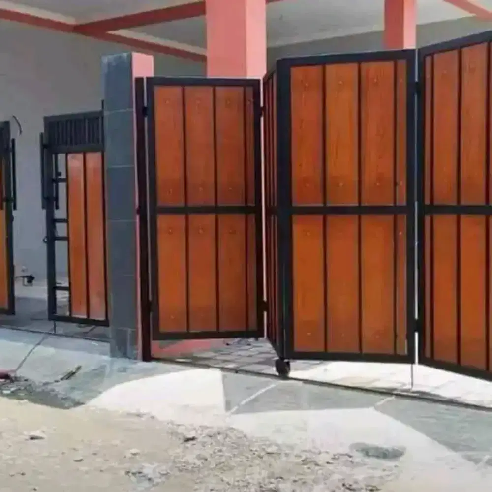 Pintu garasi model lipat//kobinasi/wotpleng grc minimalis