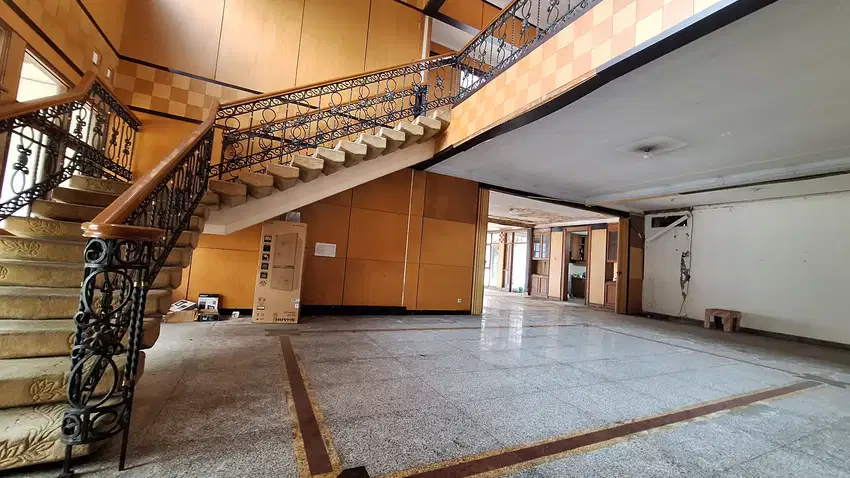 DIJUAL RUMAH MEWAH KOSONG KAWASAN METRO PONDOK INDAH