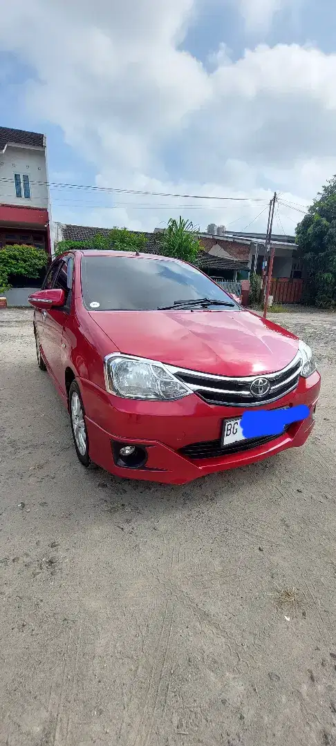 Mobil etios valco 2015