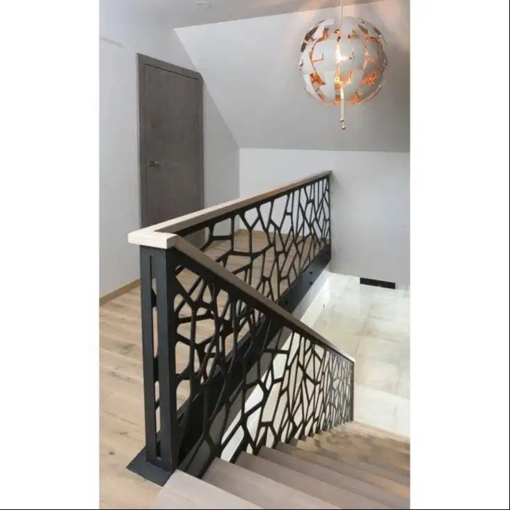 Realing tangga model  motif cutting elegan