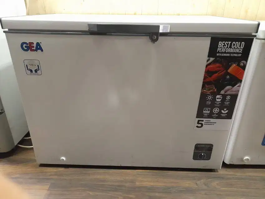 Kredit Freezer Gea 300L Syarat Mudah Cukup KTP