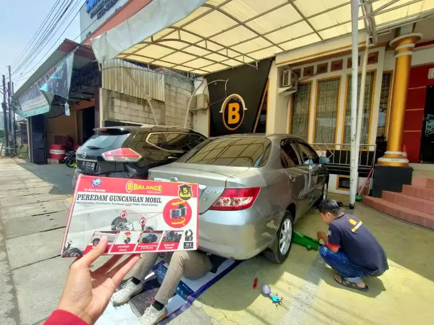 Merapat di BENGKEL PRIXPER. modif mobil empuk tanpa mahal dgn BALANCE