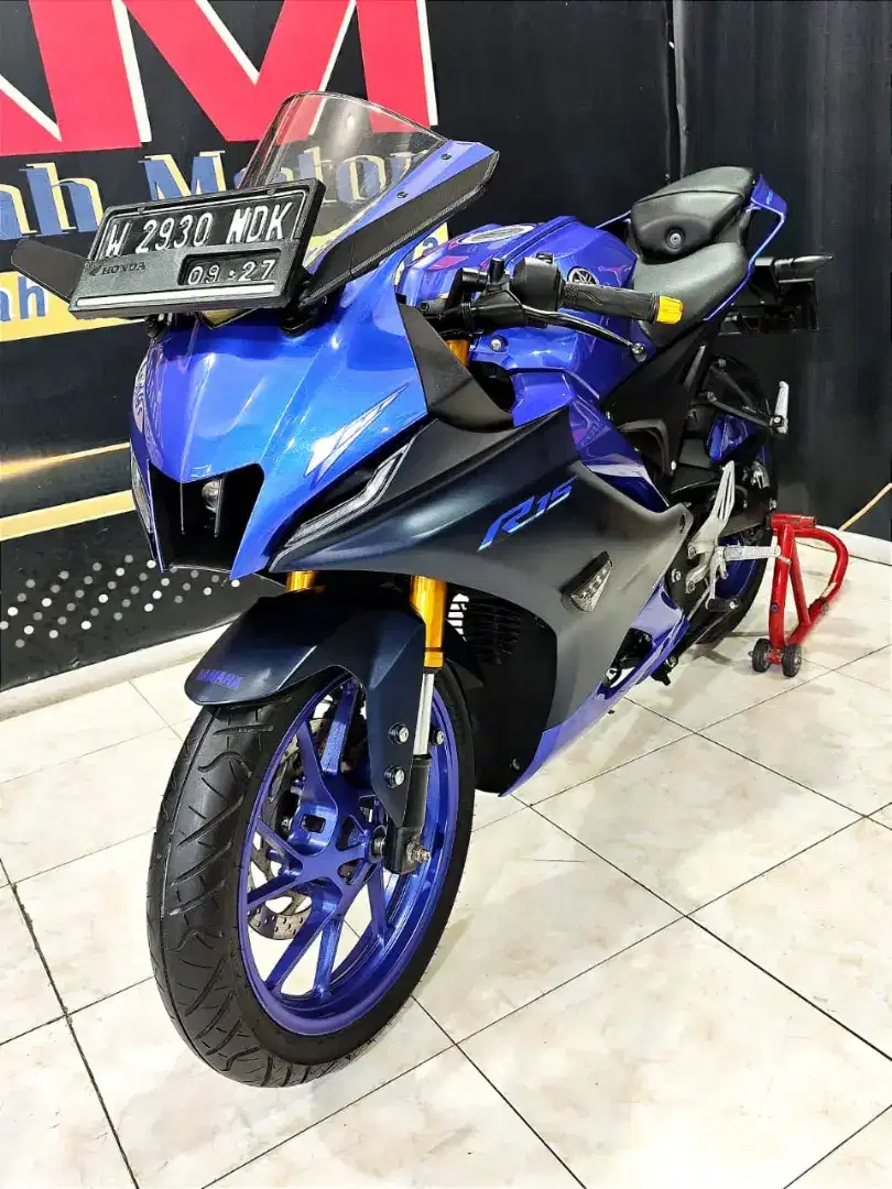 YAMAHA R15 V4 2022 KM 7RB ISTIMEWA BOS..ANUGERAH MOTOR RUNGKUT TENGAH