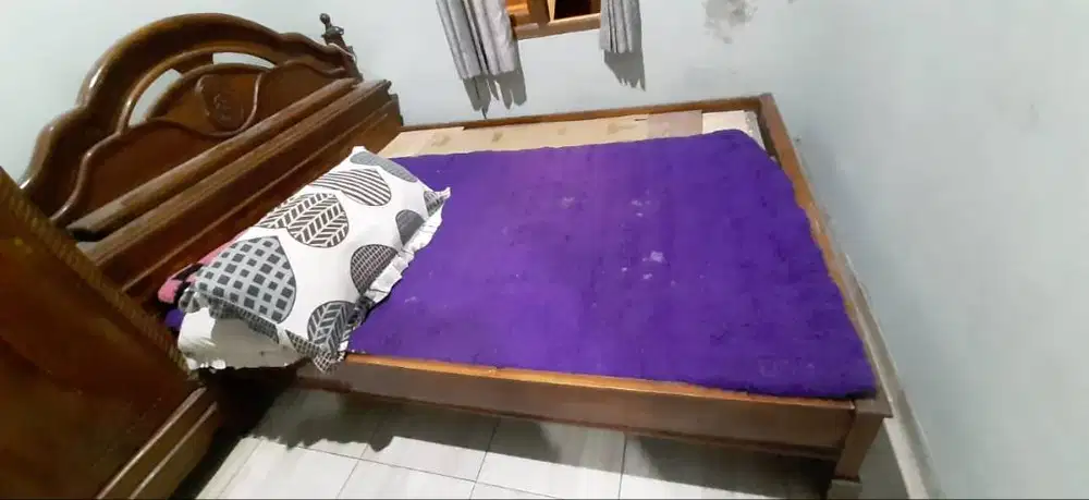 Jual dipan jati ukiran tengah 160 cm x 200 cm x200 cm