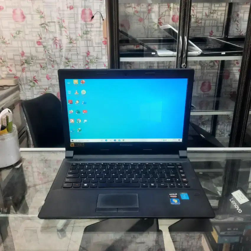 Dijual Lenovo B40, Core i3 Gen 4, RAM 4GB, SSD 120GB, HDD 500GB