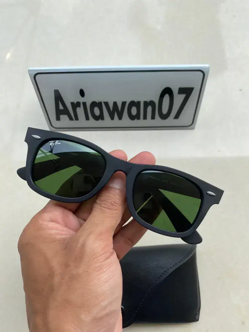 Kacamata Ray-Ban wayfarer square hitam doff kaca hijau