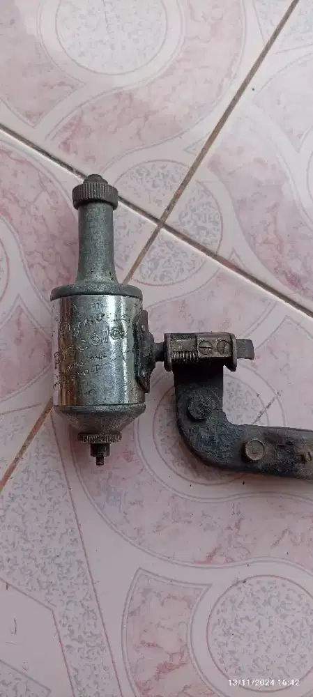 Dinamo kiri sepeda kebo