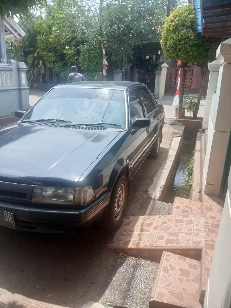 Jual Ford laser 1996