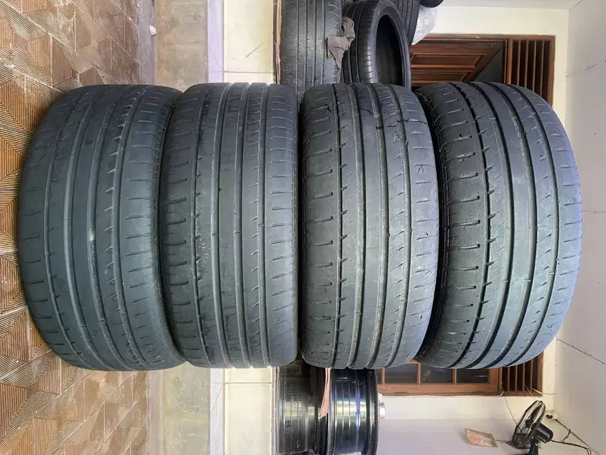 Ban GT Radial Champiro HPY 235 40 r18 2pcs