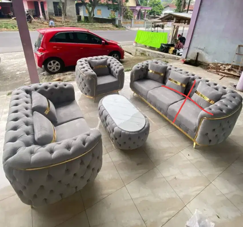 2 Set Kursi Tamu : Sofa Turki Dan Sofa Beranak