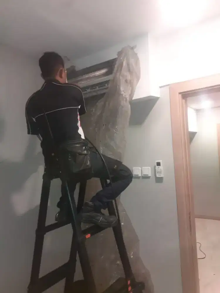 Service AC,/ kulkas water,/heater