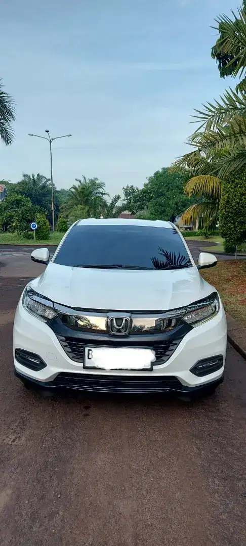 Honda HR V 1.5 E Special Edition 2019 AT warna putih