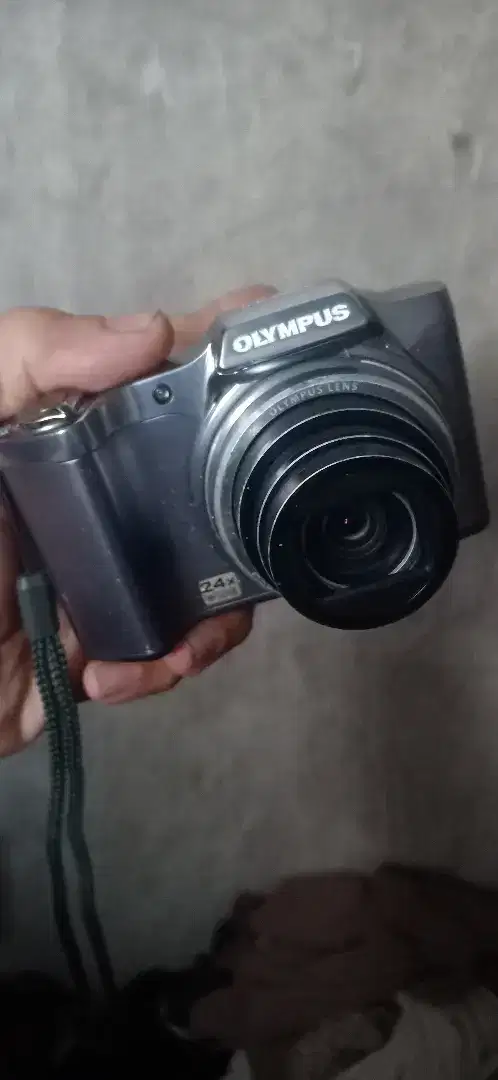 Jual camera OLYMPUS sz 14 cas gak ada camera terang